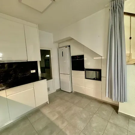 Hermoso Privado En Montebello * 克萨达城