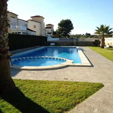 Hermoso Privado En Montebello 度假居 *
